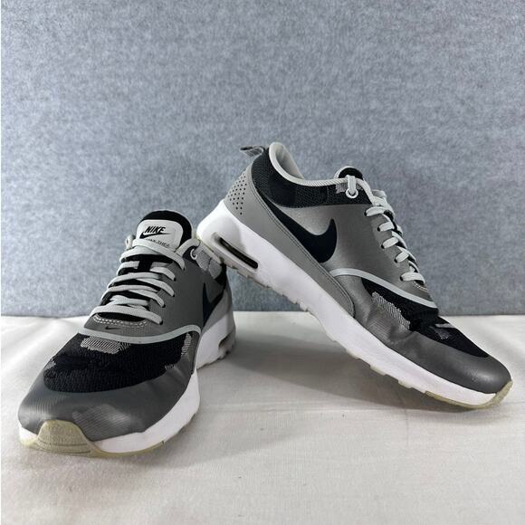 Nike Air Max Thea Women's sz 8 Silver Gray Camo Lightweight Sneaker Running Shoe - Picture 2 of 10